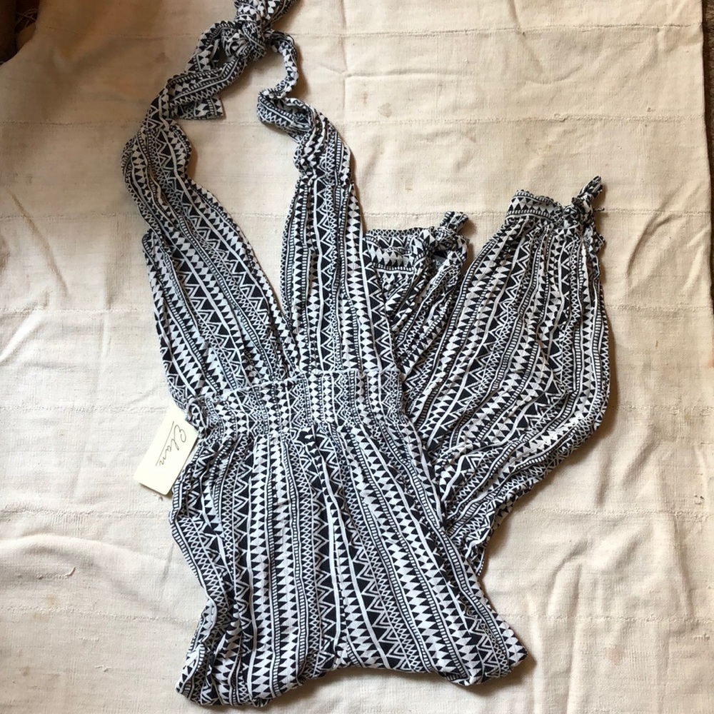 Brand new tribal print Elan jumper